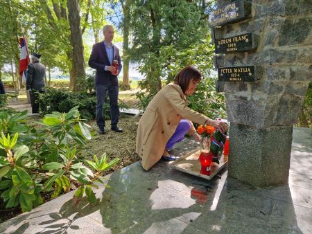 Dan upora proti okupatorju (2)